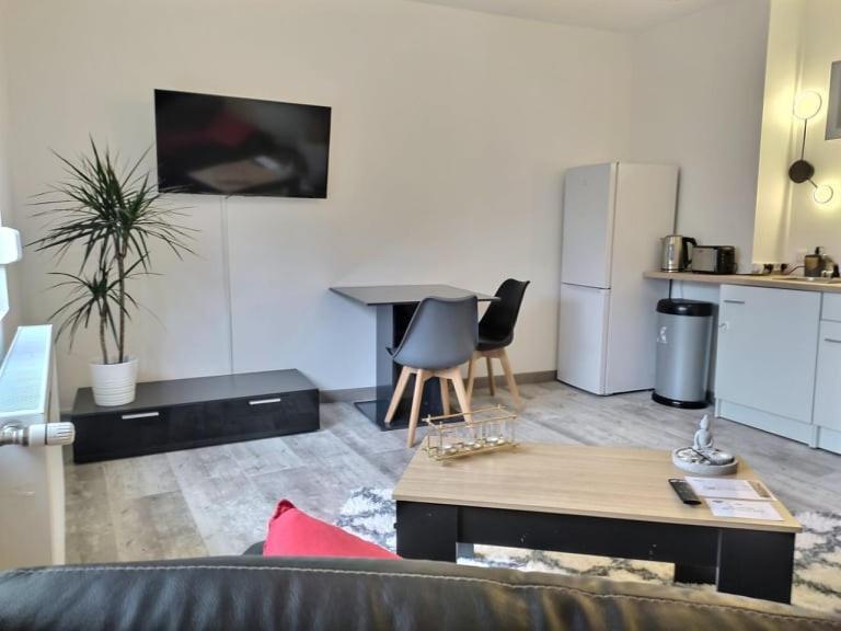 Chambre 26M - Salon Et Kitchenette Prive - Wifi Woippy Ngoại thất bức ảnh